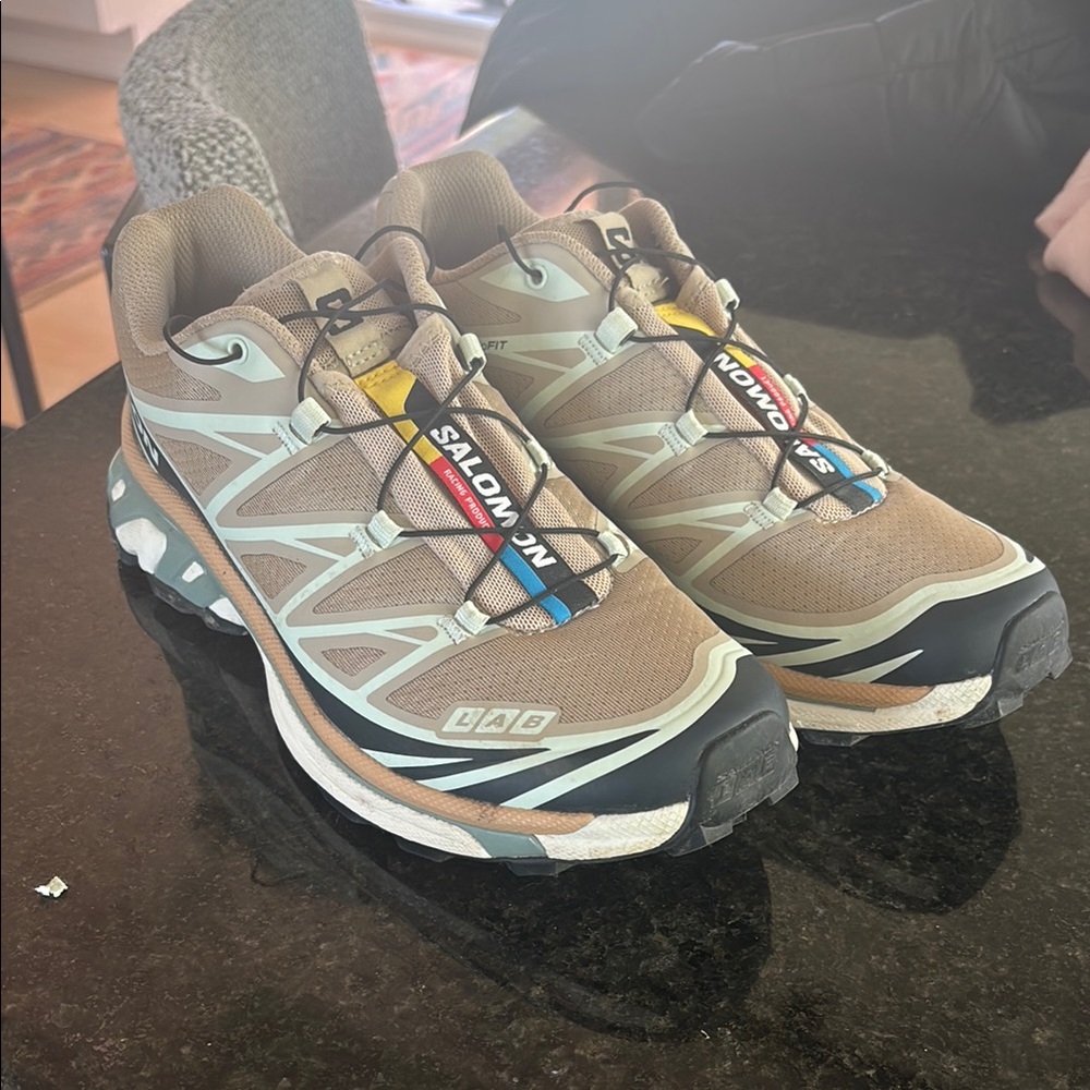 Salomon XT 6 in Oxford Tan